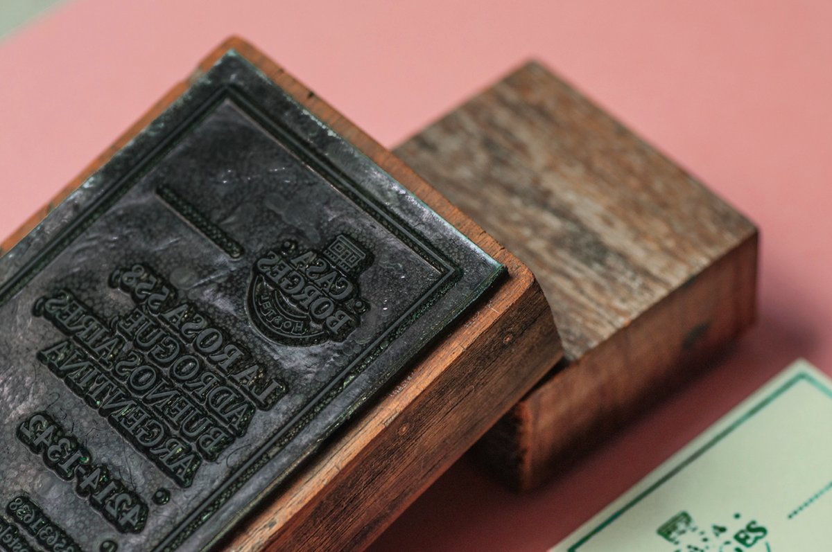 傳統(tǒng)品牌戰(zhàn)略整合、品牌升級(jí)刻不容緩，品牌設(shè)計(jì)，品牌策劃，酒店品牌設(shè)計(jì)，酒店品牌策劃，深圳品牌設(shè)計(jì)，深圳品牌策劃，左右格局