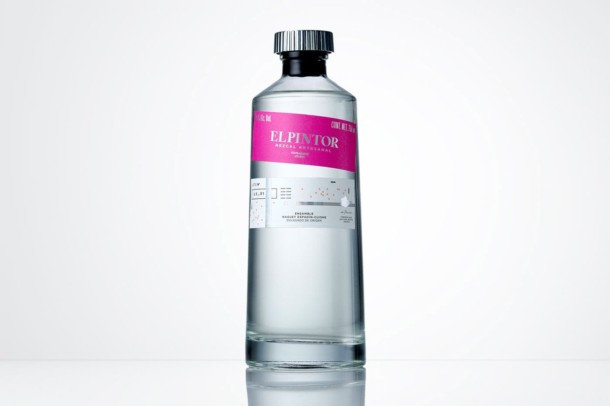 奢華龍舌蘭酒品牌設(shè)計和酒品牌包裝設(shè)計包含哪些內(nèi)容,品牌設(shè)計，品牌形象設(shè)計，酒品牌設(shè)計，品牌包裝設(shè)計，酒包裝設(shè)計，深圳品牌設(shè)計，左右格局