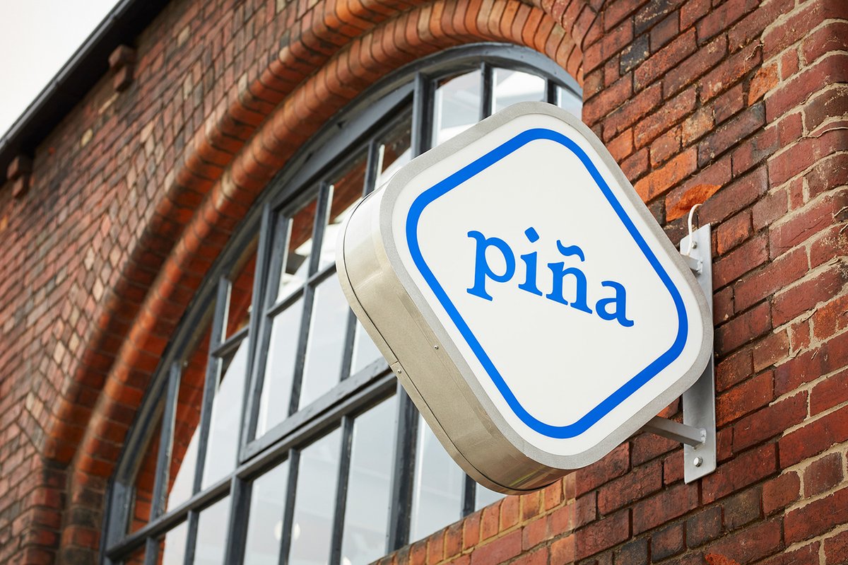 視覺識別在 piña 品牌設(shè)計的應(yīng)用——酒吧與餐廳形象的融合，品牌設(shè)計，酒吧品牌設(shè)計，品牌形象設(shè)計，企業(yè)品牌營銷，深圳品牌策劃，深圳品牌設(shè)計，左右格局